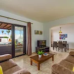 Villa Cielos By