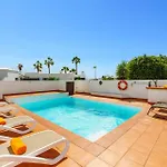 Villa Cielos By *